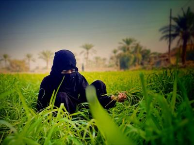 Hanaa in the green field 