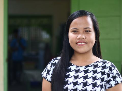 Elsa in the Philippines fulfils her promise to child sponsor to become a teacher