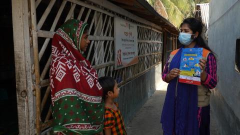 Community Health Workers in the Bangladesh educate families on how they can protect themselves and their families from the coronavirus.
