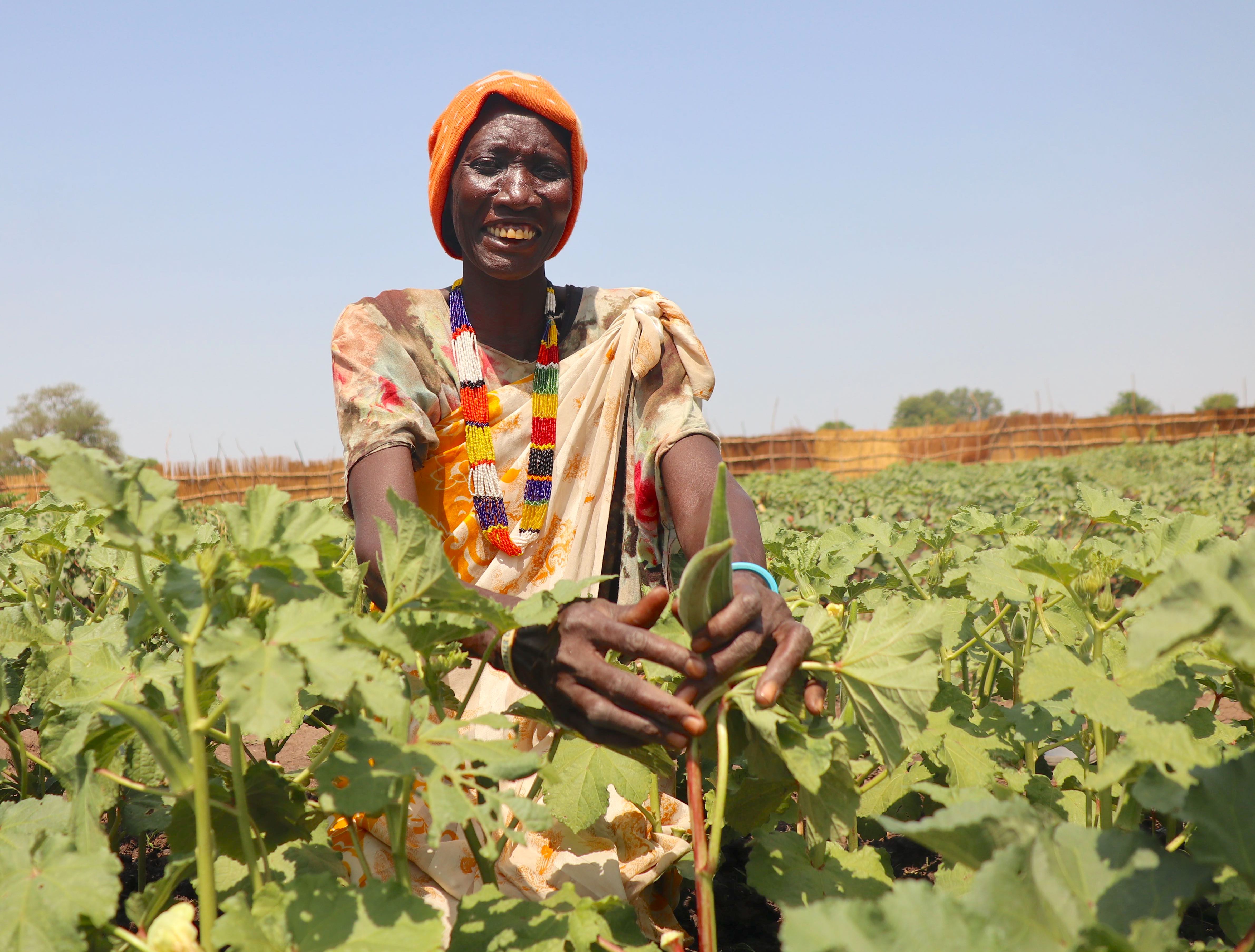 Vegetable farms in South Sudan bring men and women together for
