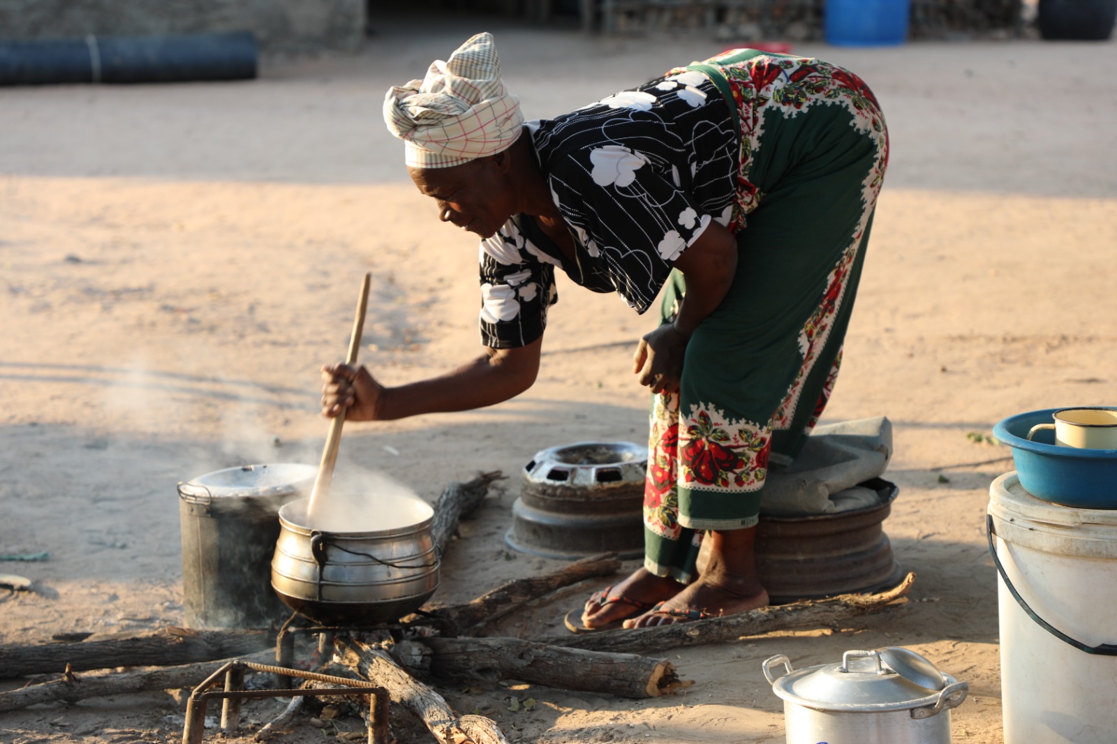 14000 Families on the brink of starvation due to El Nino-Induced drought in Mozambique | World Vision International