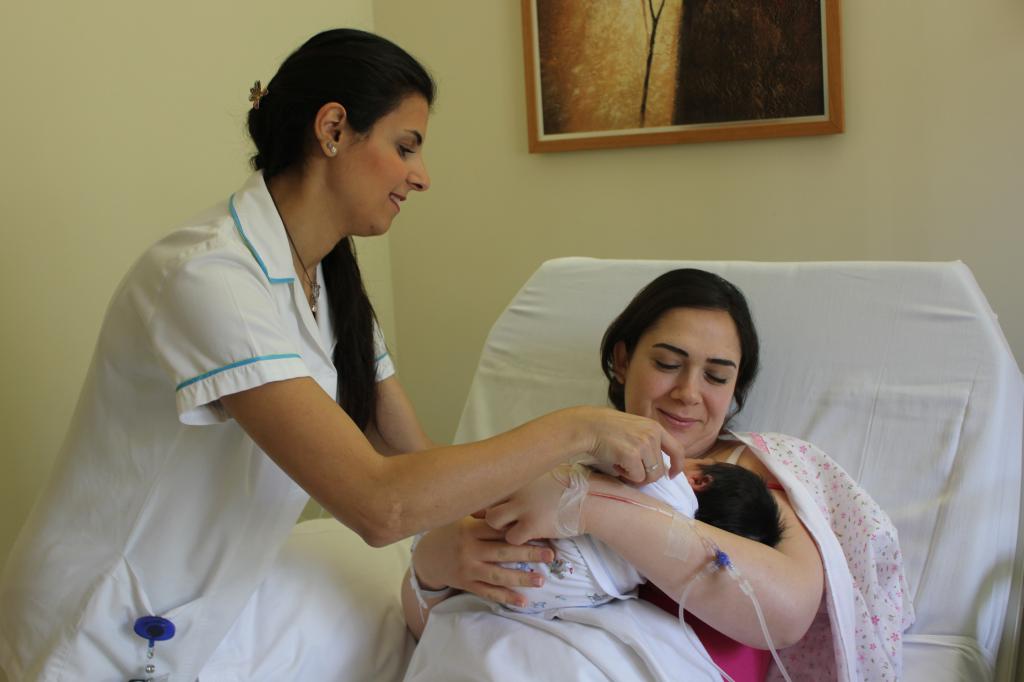Breast-feeding training for baby-friendly hospitals | World Vision