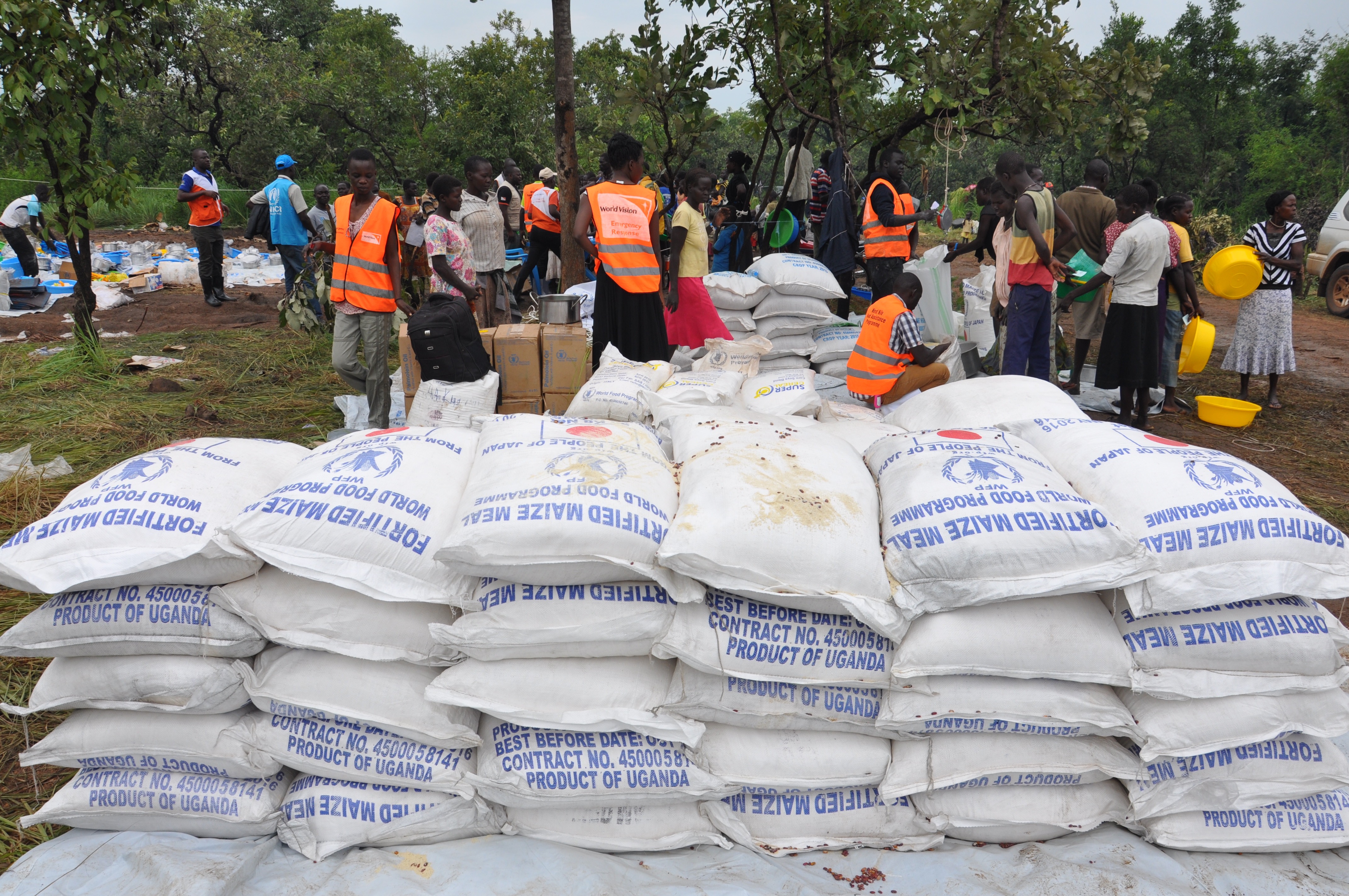 Providing hot meals and non-food items to all new arrivals from S.Sudan ...