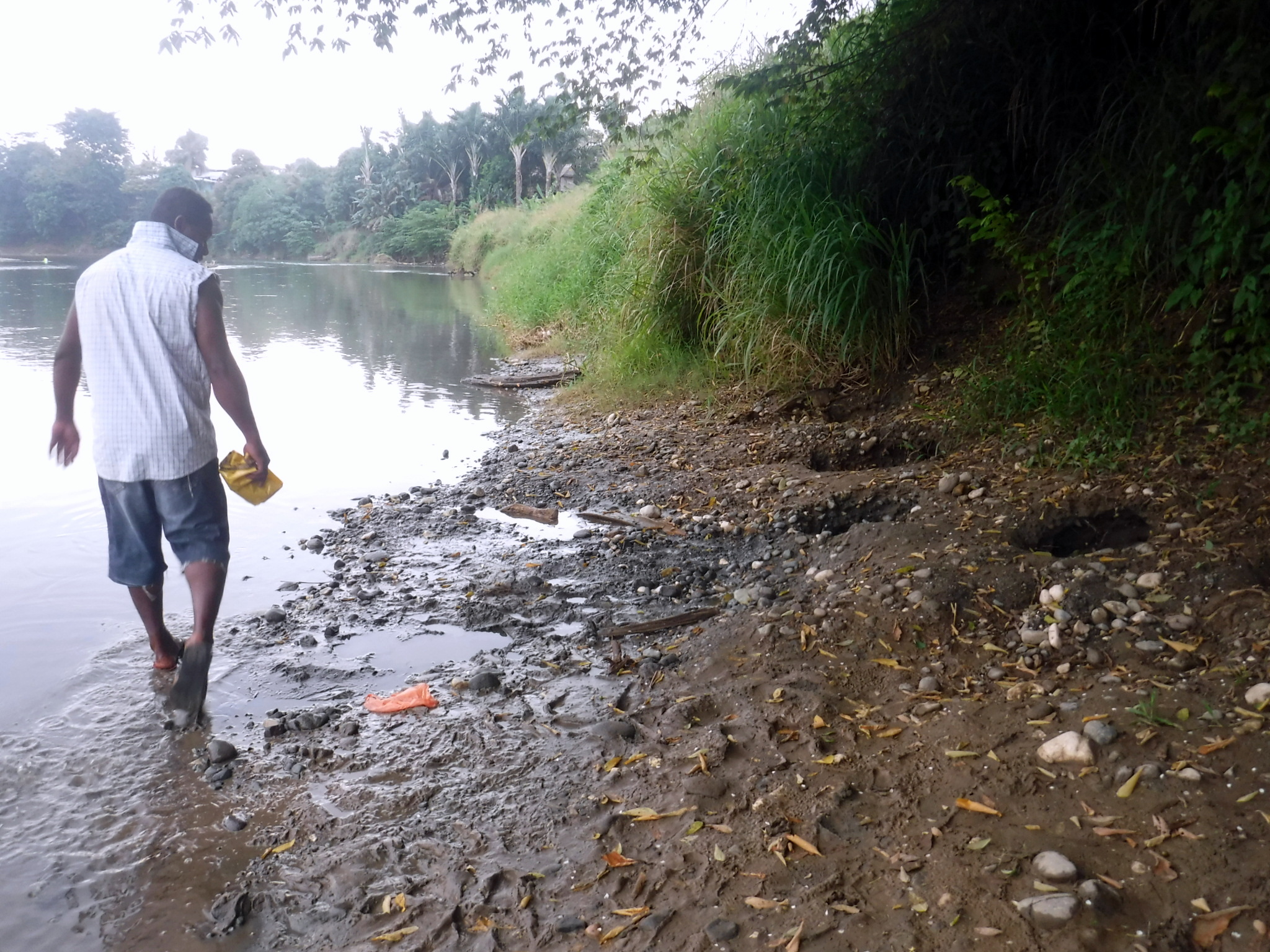 Lungga River for water