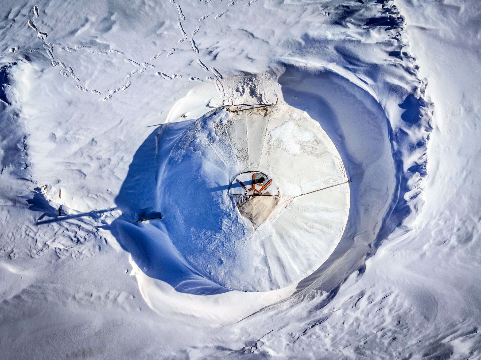 The highest snowfall in 49 years has covered 90% of the country up to a meter thick