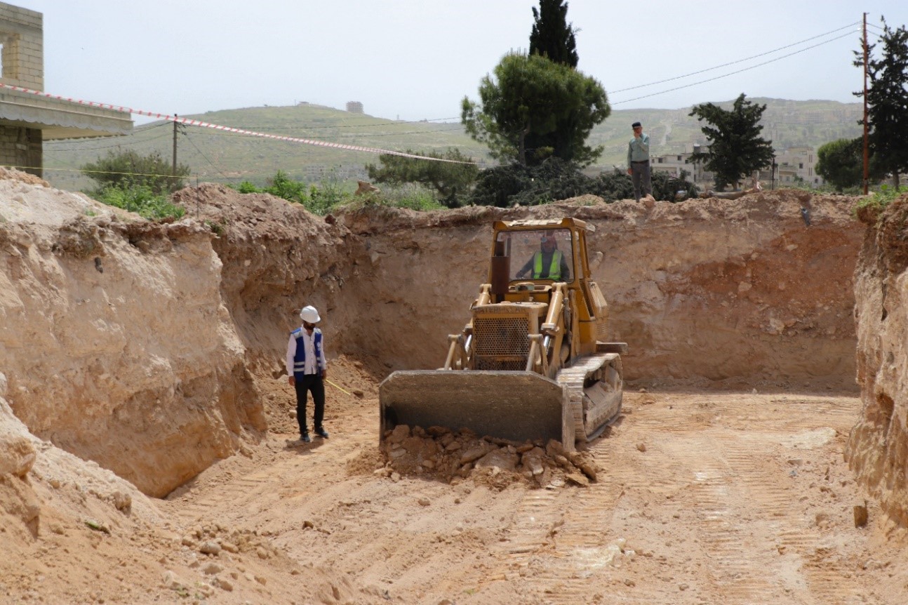 World Vision Syria Response Partner during the construction of another water station. World Vision Syria Response Partner, ULUSLARARASI INSANI YARDIMLAŞMA DERNEĞI