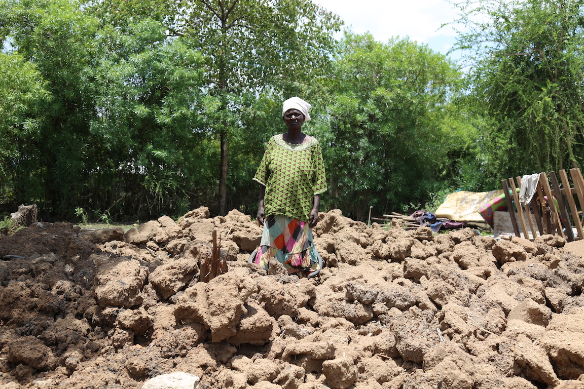 Margaret house was in ruins following the heavy floods that affected residents of Katito in Kenya's Kisumu County. ©World Vision Photo/Susan Otieno