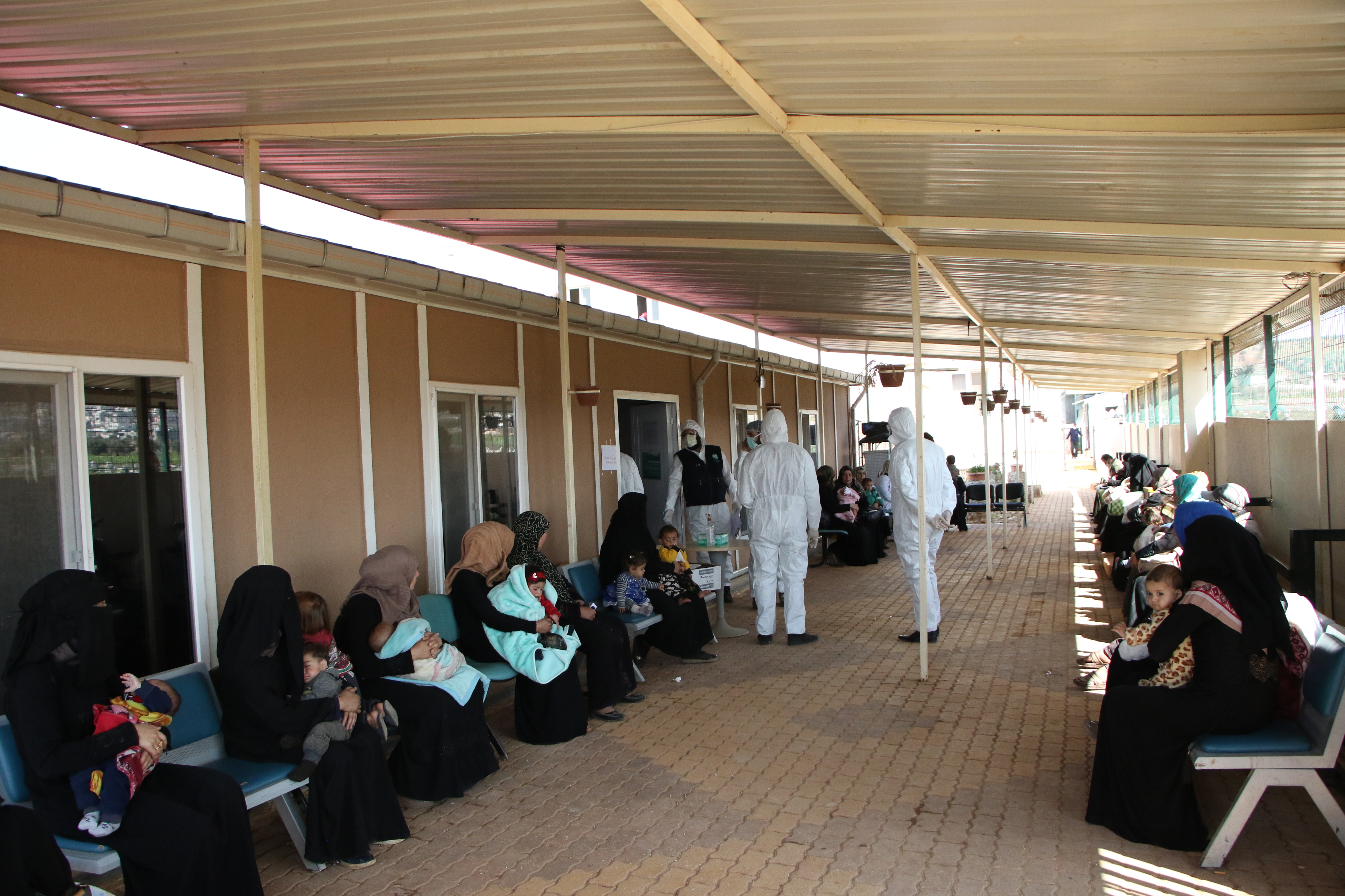 With funds from EU Humanitarian Aid, COVID-19 infection control and isolation centre’s procedures were provided to beneficiaries. 