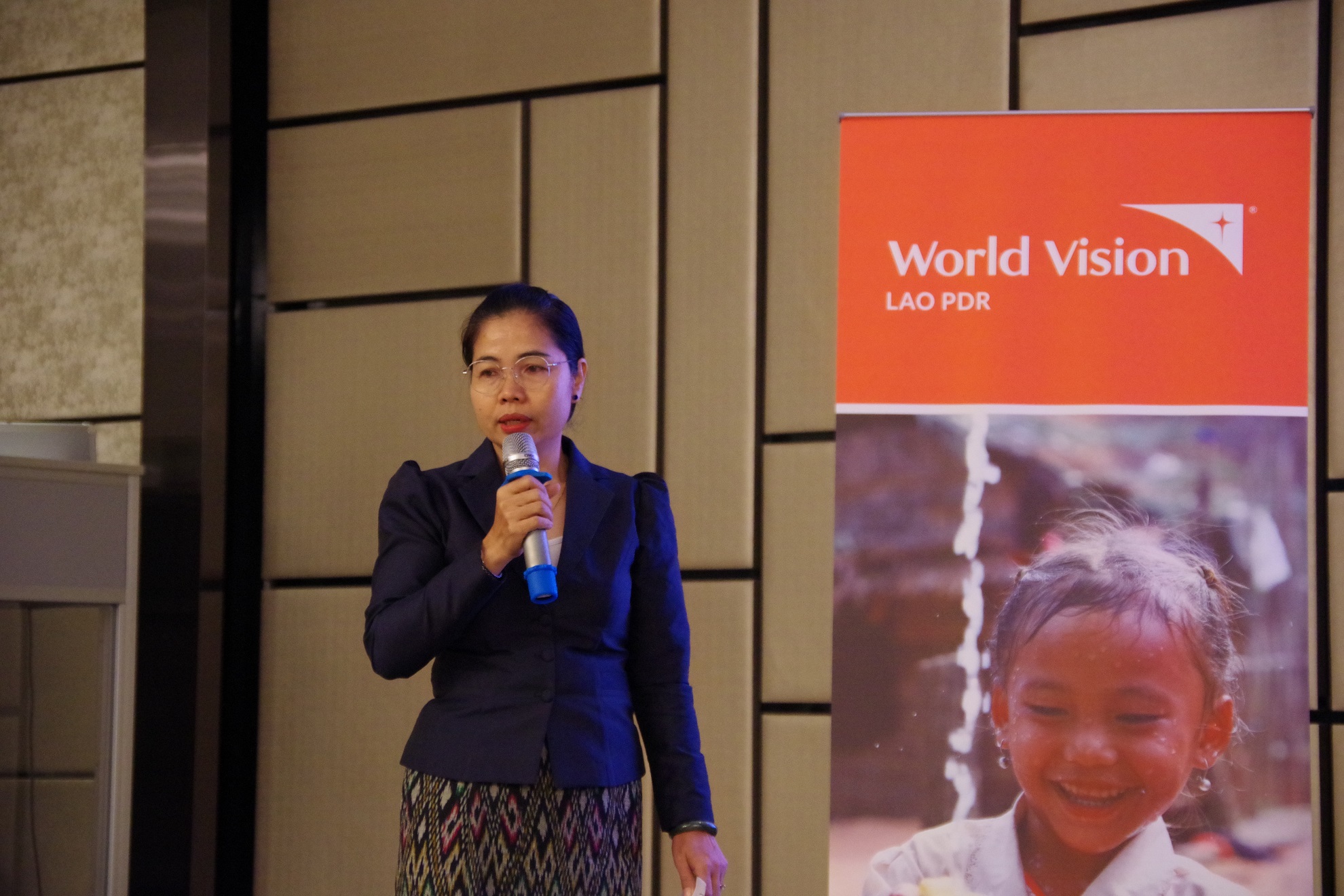 Laos - Visionaries - Government