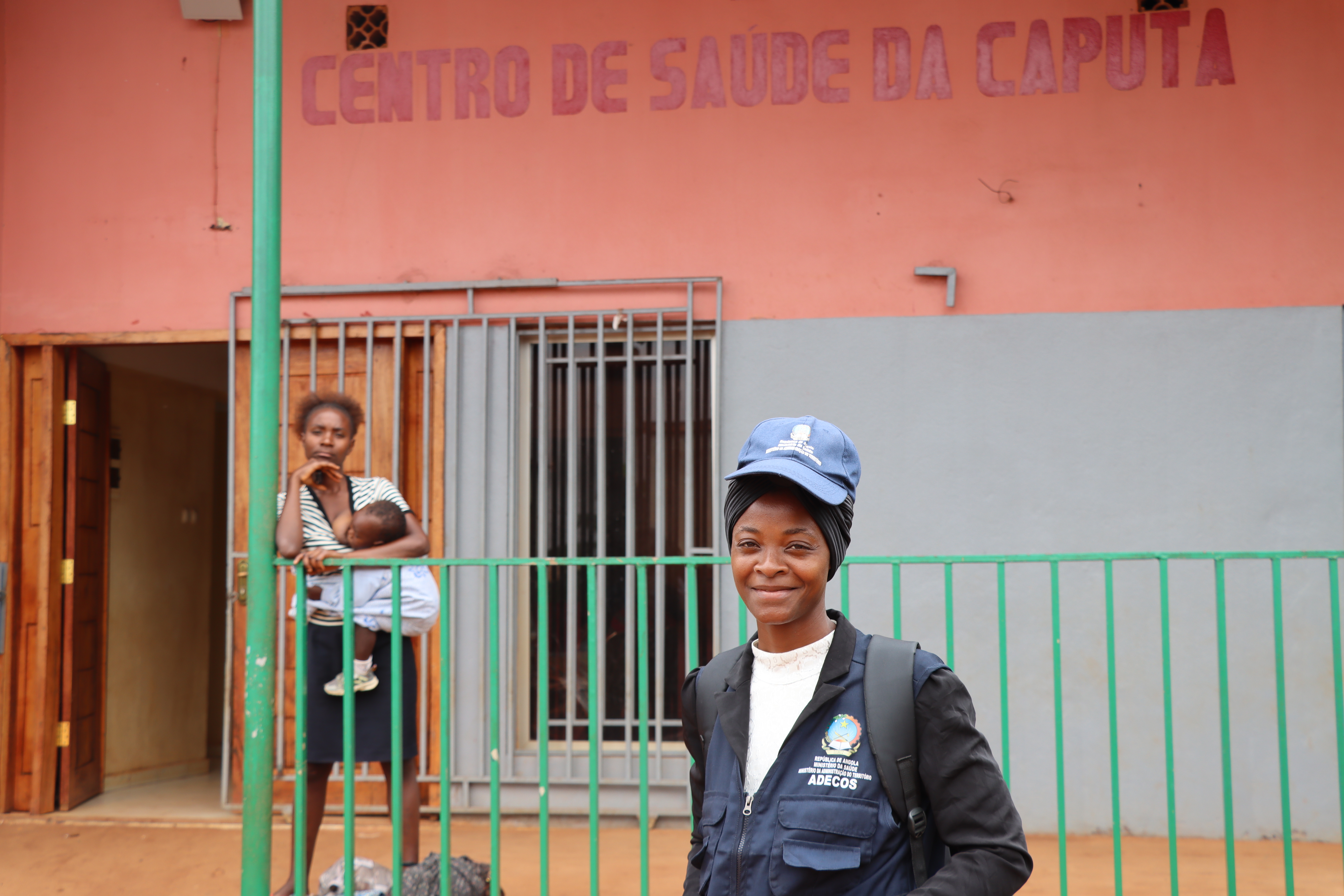 Luísa no Centro de saúde da caputa