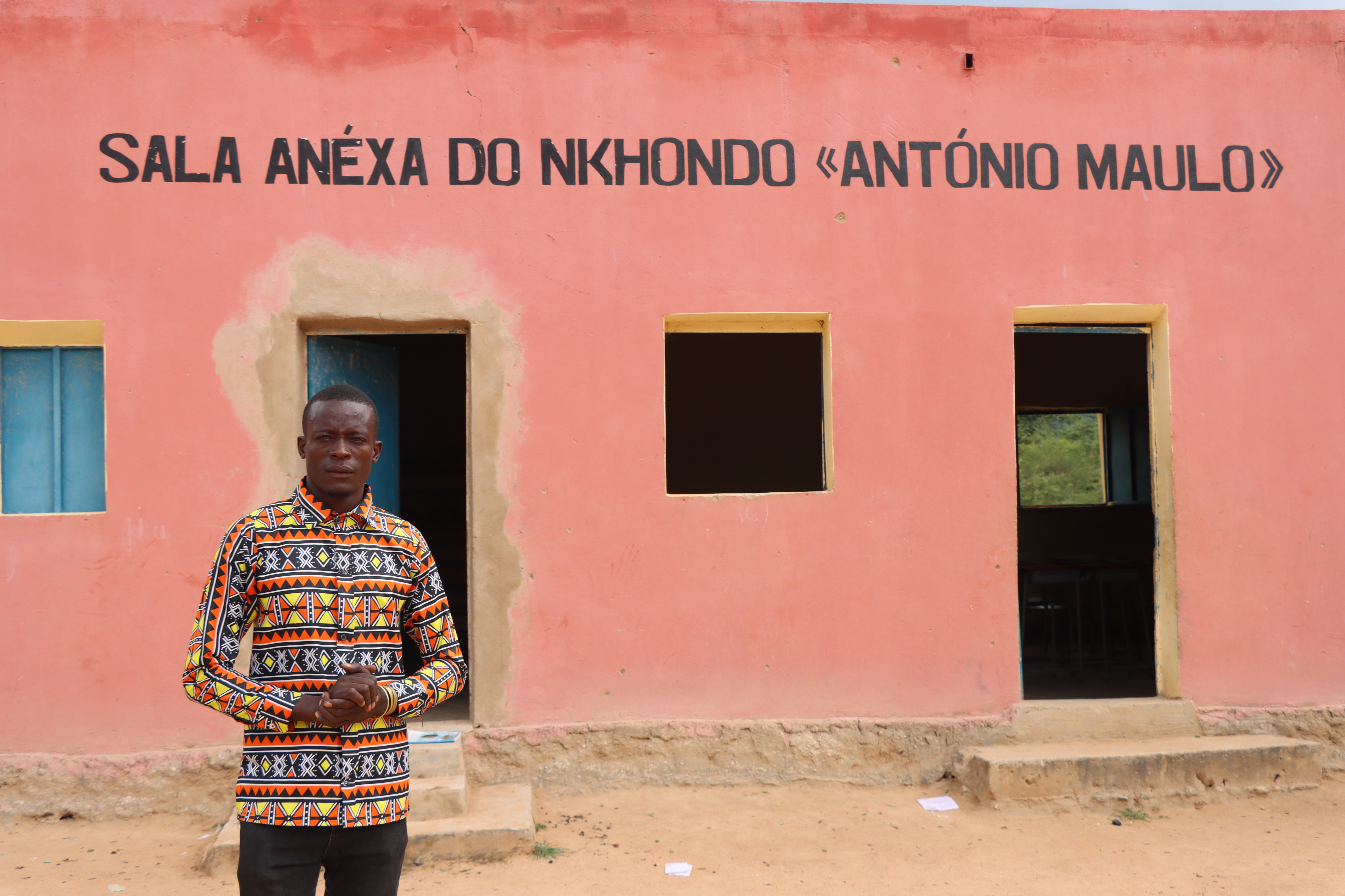Professor de Isabel na escola primária do Nkhondo
