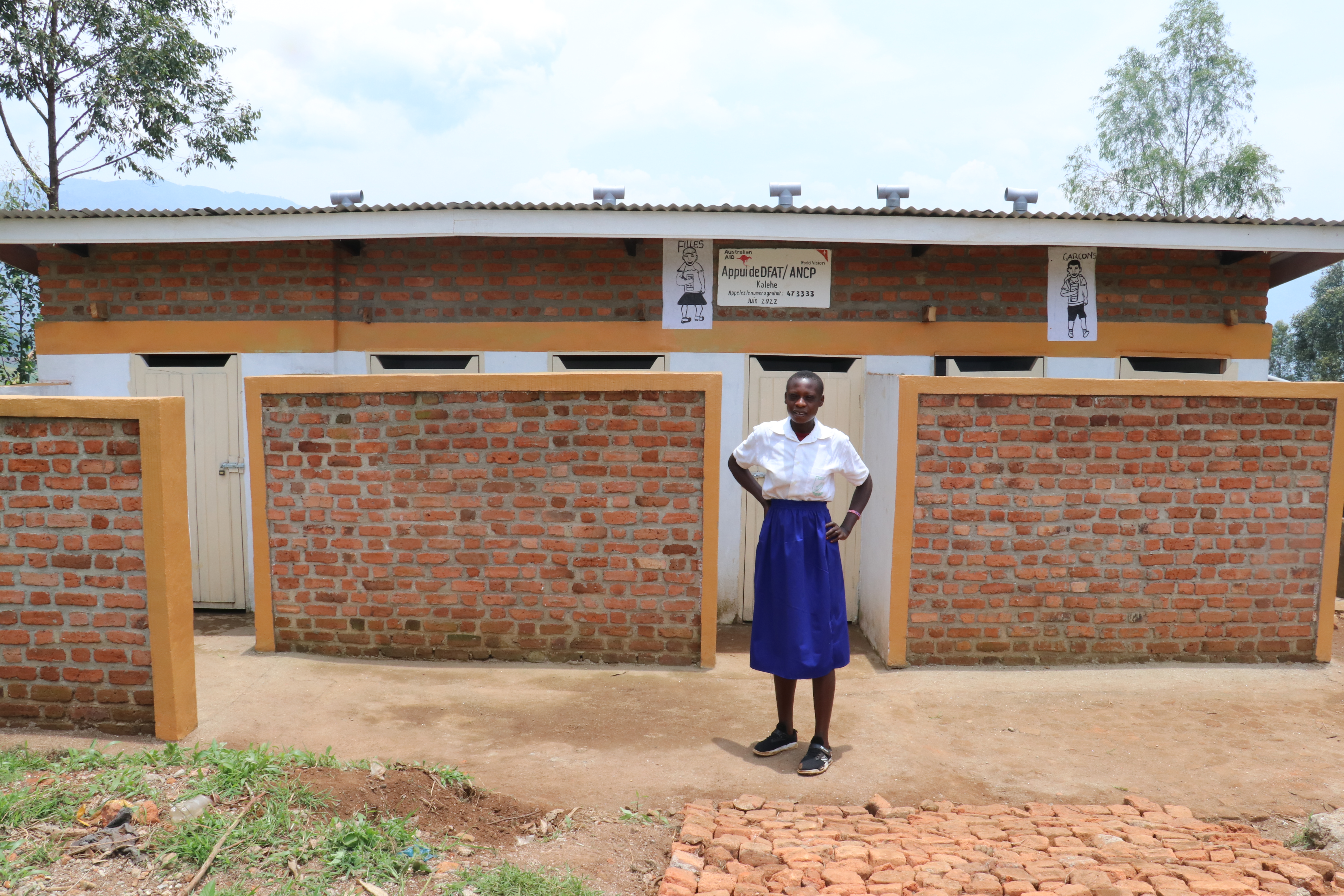 Vanessa in front of the new ablution block