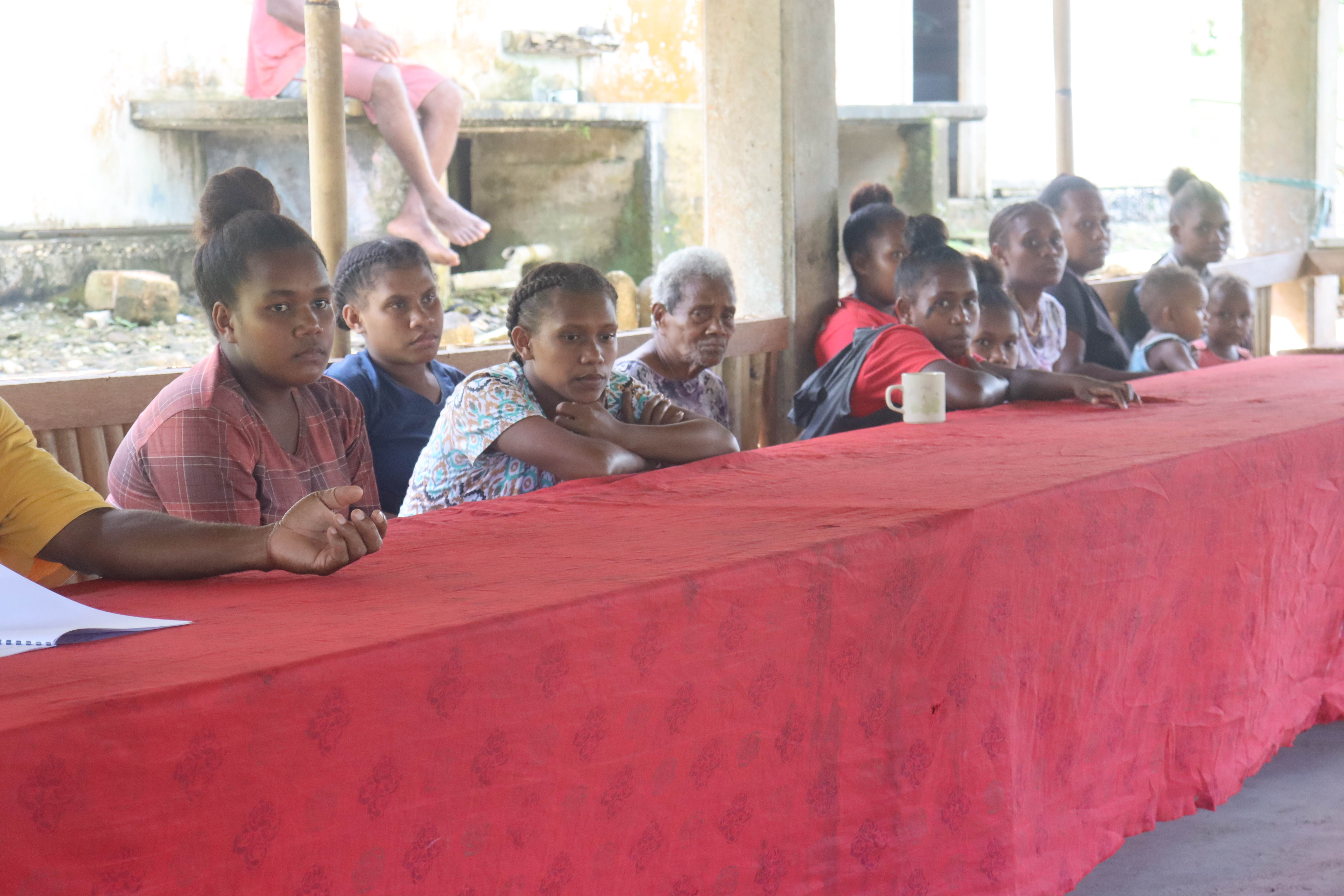 Buiano Community members turn up to witness the MOU signing