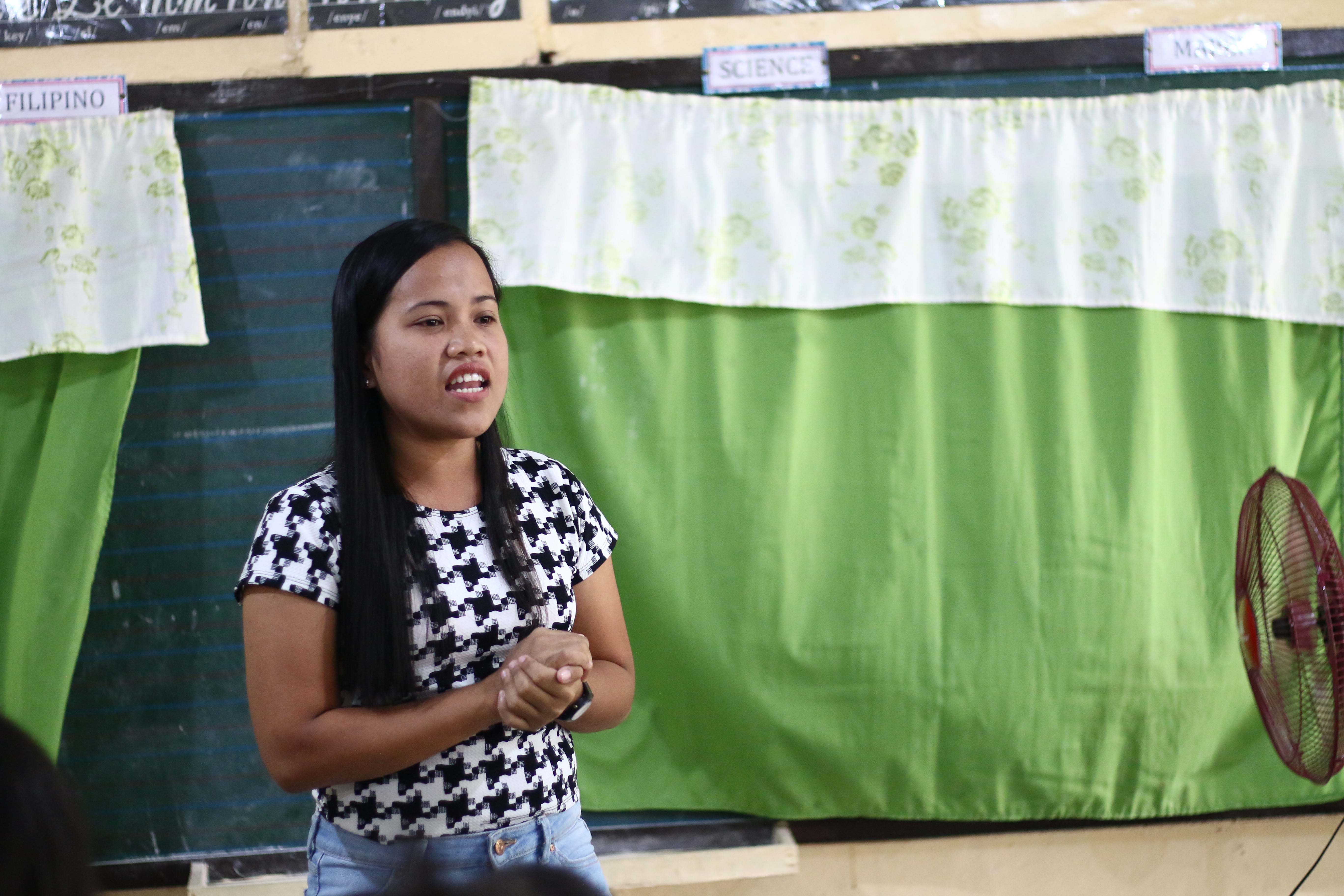 Now Elsa is living her dream teaching children in the Philippines