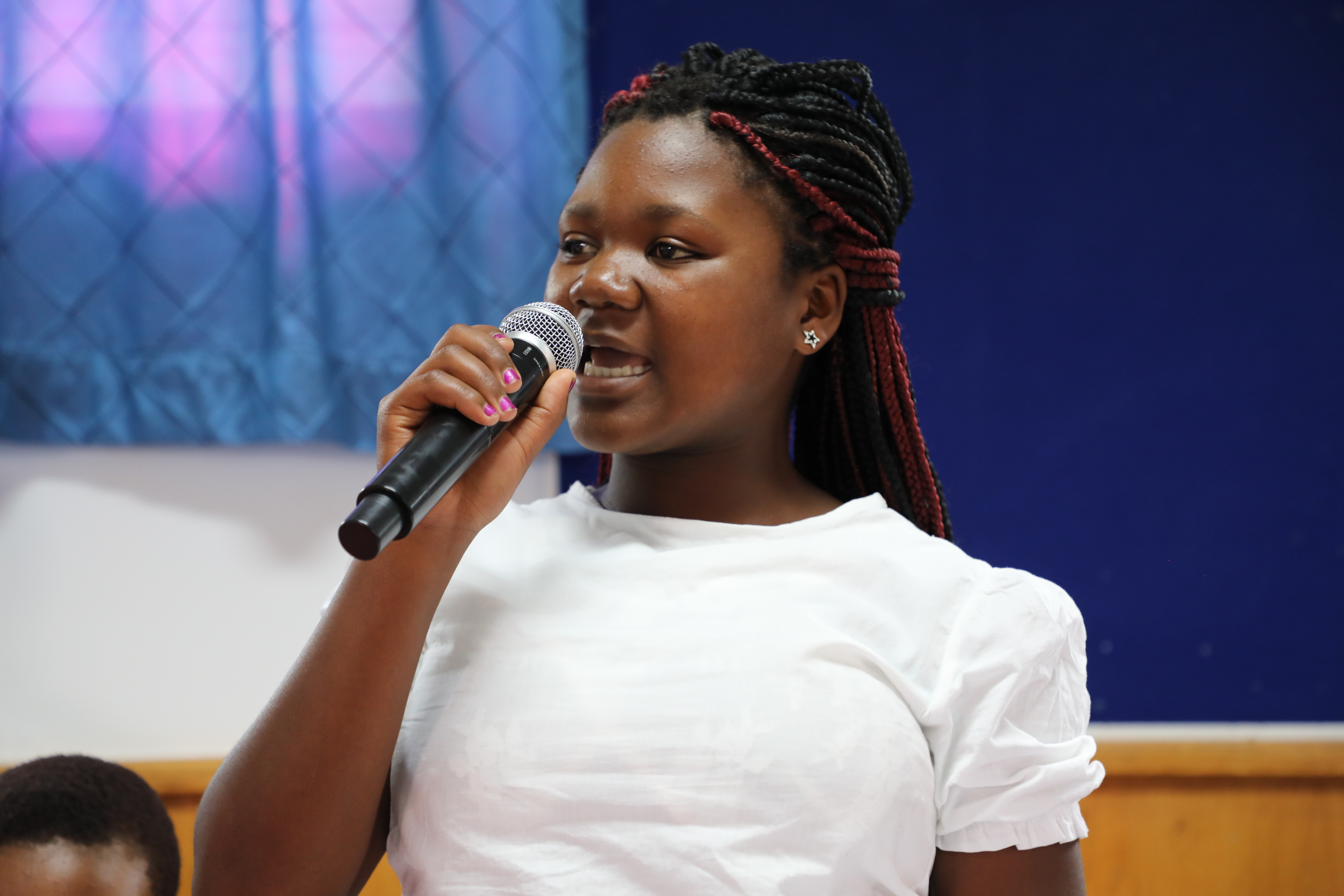 Nthatua Tšooane (17) speaking as member of opposition 