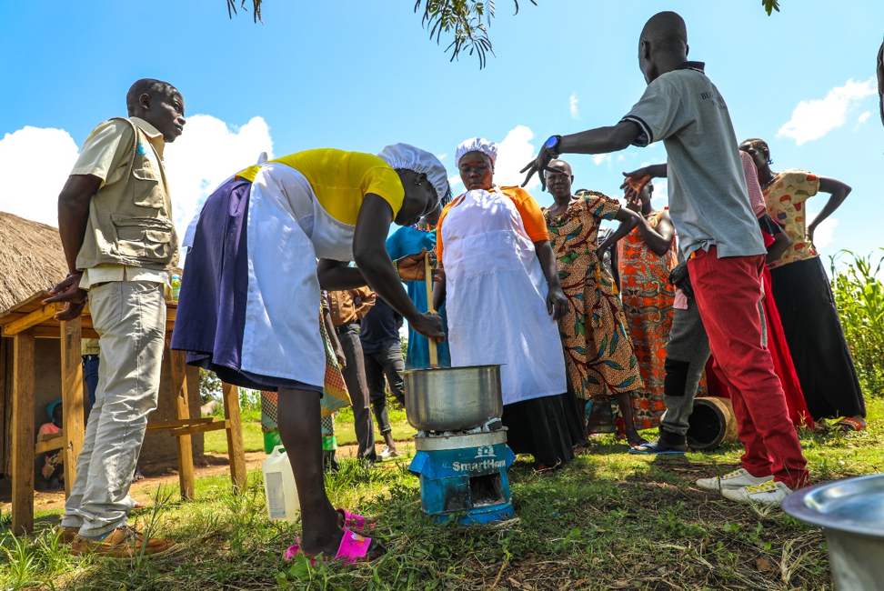 World Vision Uganda nutrition sessions provide fresh hope to young refugee mothers and their newborns.