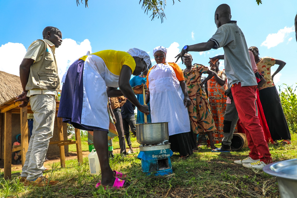 World Vision Uganda nutrition sessions provide fresh hope to young refugee mothers and their newborns. 