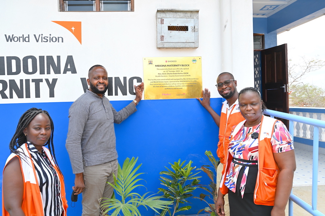 World Vision staff and the head of health in Kilifi County during the launch of the new maternity wing at Midoina Dispensary.