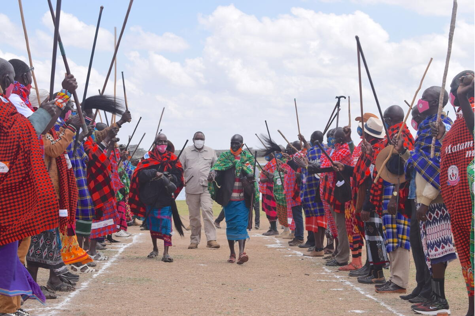 Former President and Commander-In-Chief, Uhuru Kenyatta, E.G.H. inspects a Moran’s parade of honor during the 1st Elders meeting against FGM in Samburu County in 2021.