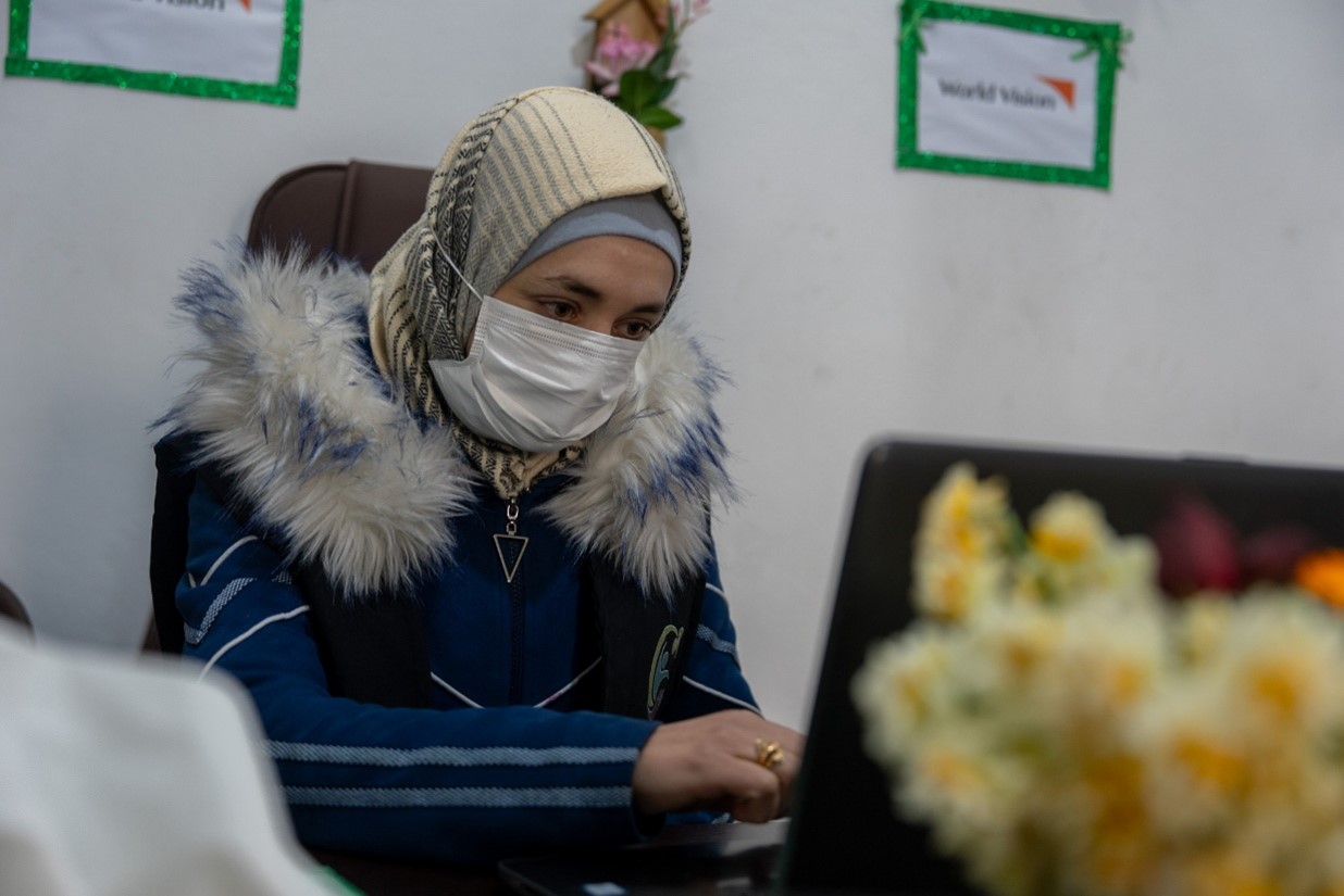 Marah working on her organisation’s project World Vision Syria Response - Zaher Jaber
