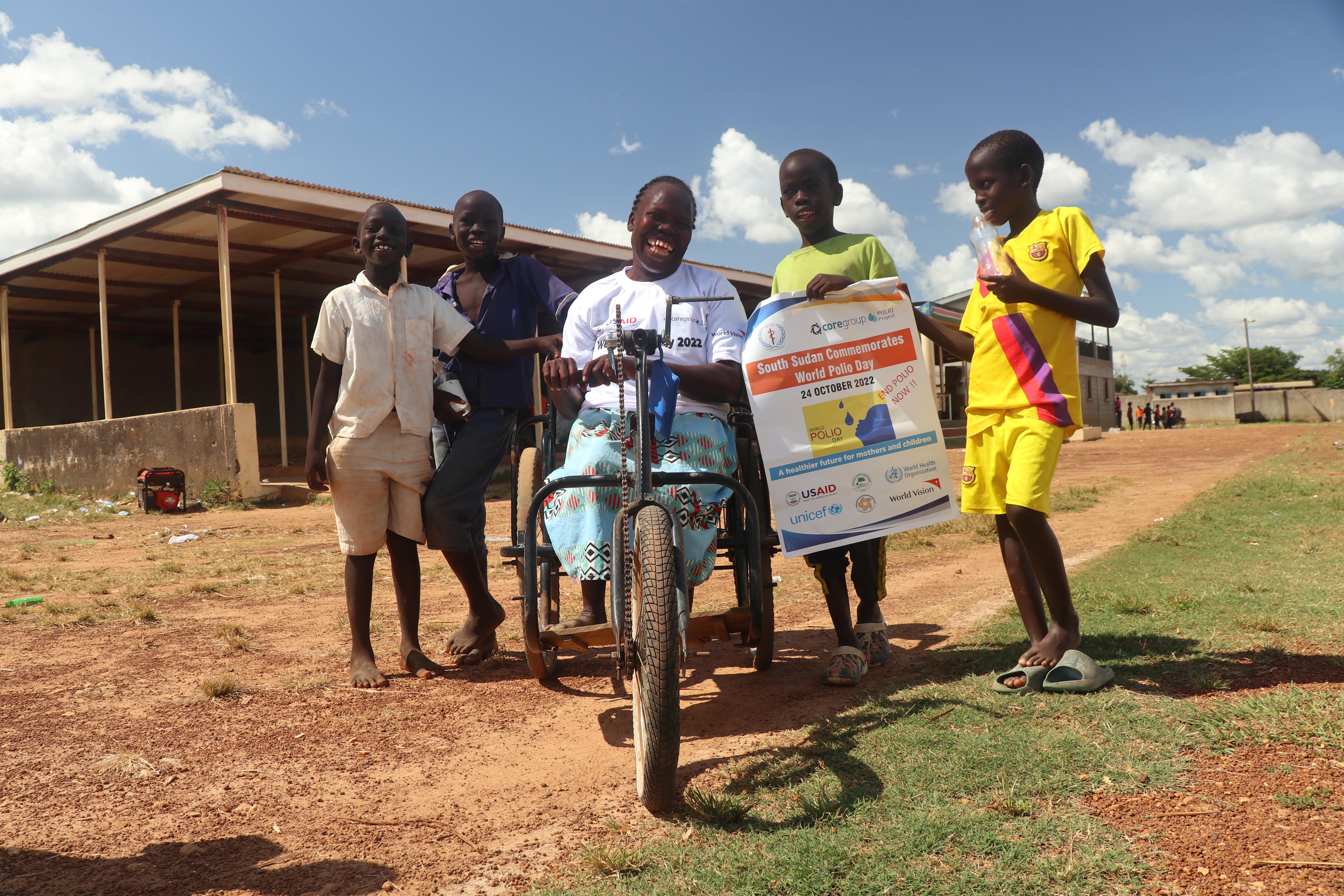 Akujo and children