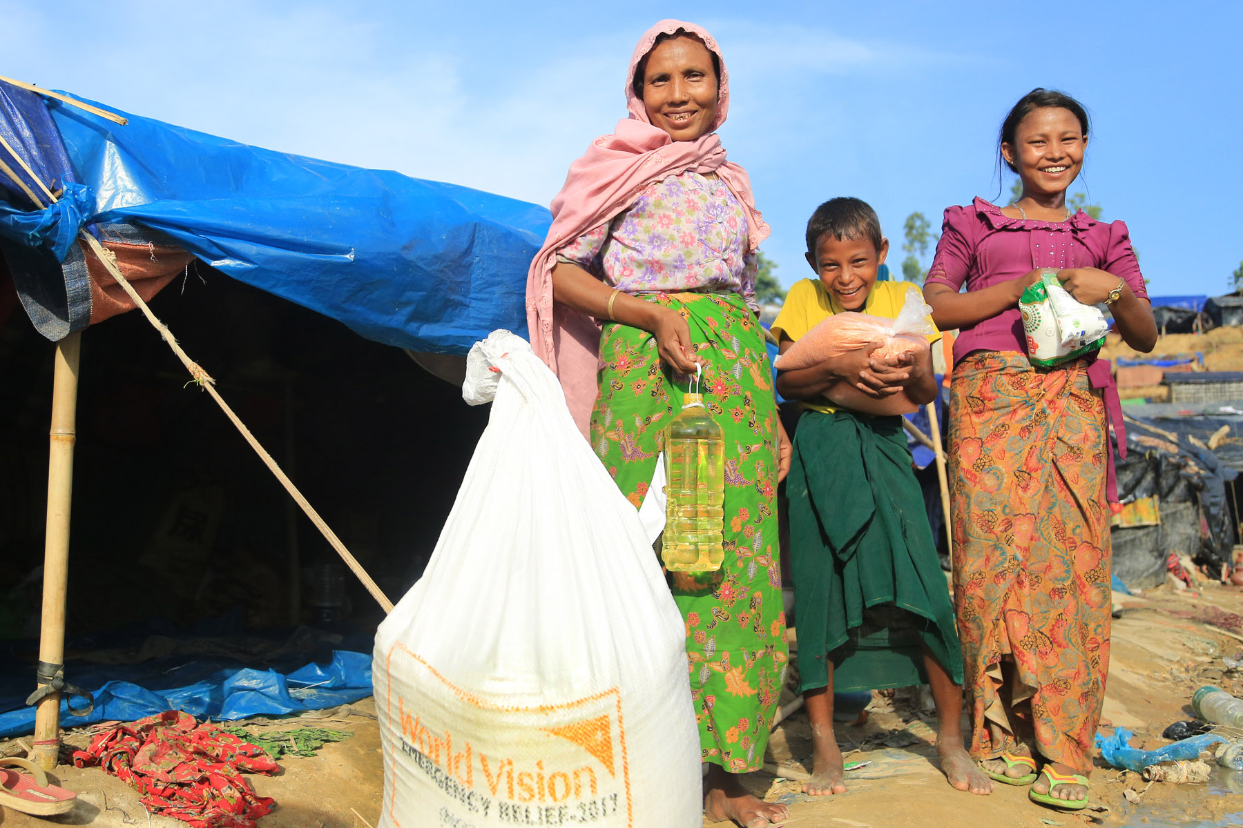 Rohingya Refugees received relief from World Vision Bangladesh