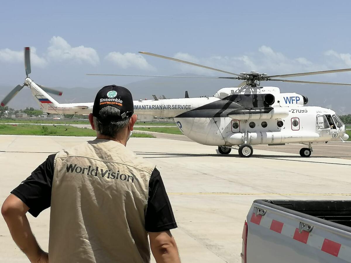 The UN and World Vision bringing aid to Port-au-Prince