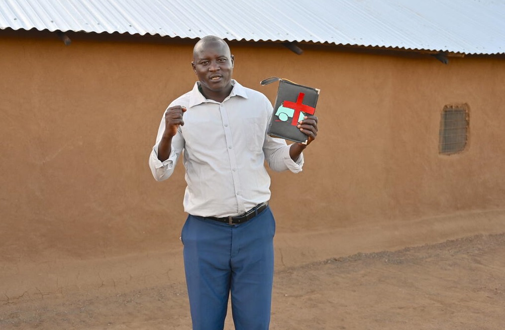 Arakumbo, a faith leader who runs community Bible clubs inspire children to become instruments of peace in refugee camps