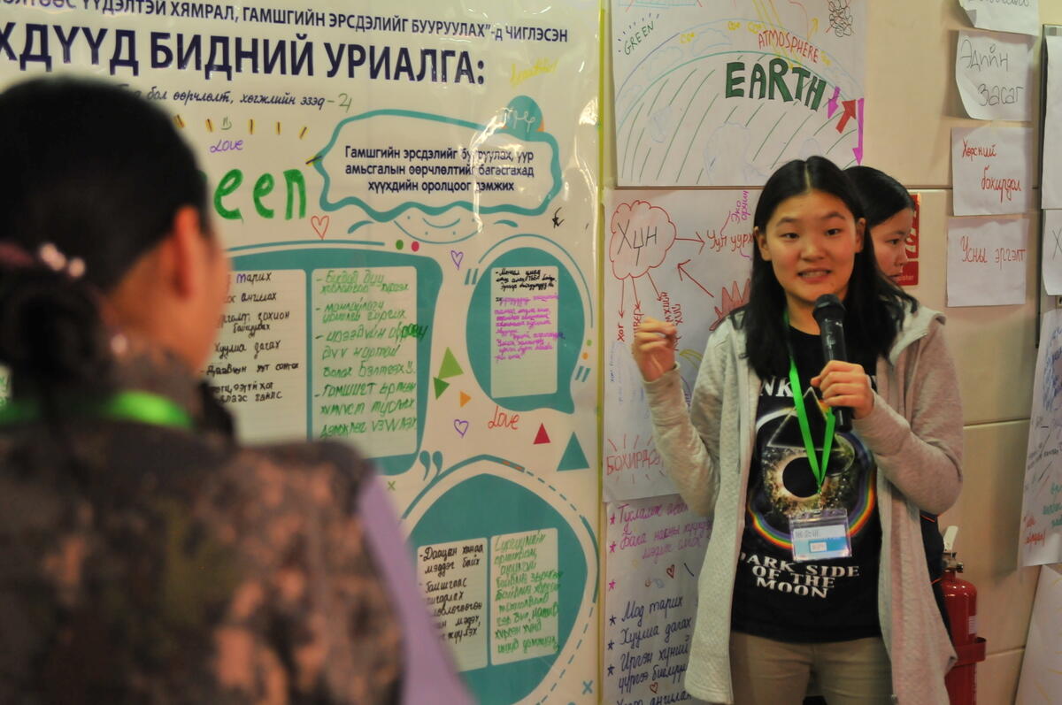Kids in Asia at a disaster risk reduction conference