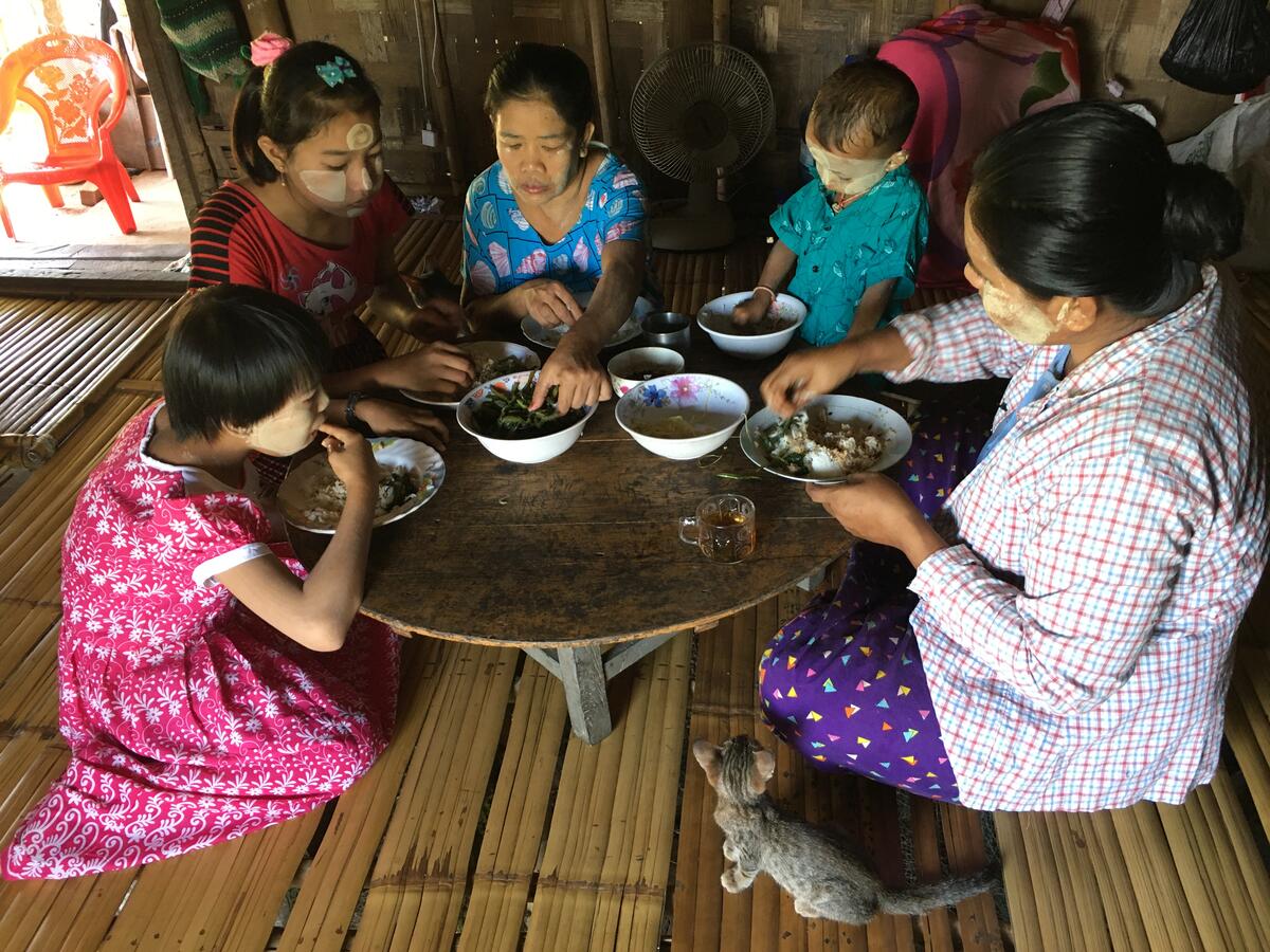 May having a meal with her Aunt and cousins