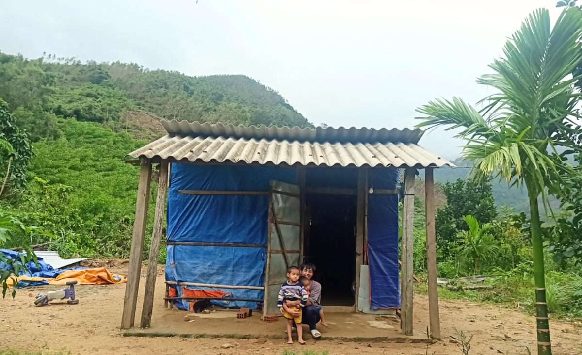 Photo 1: Back in those days, whenever a storm came, Tuấn, his wife, and two young children would seek shelter in the chicken coop