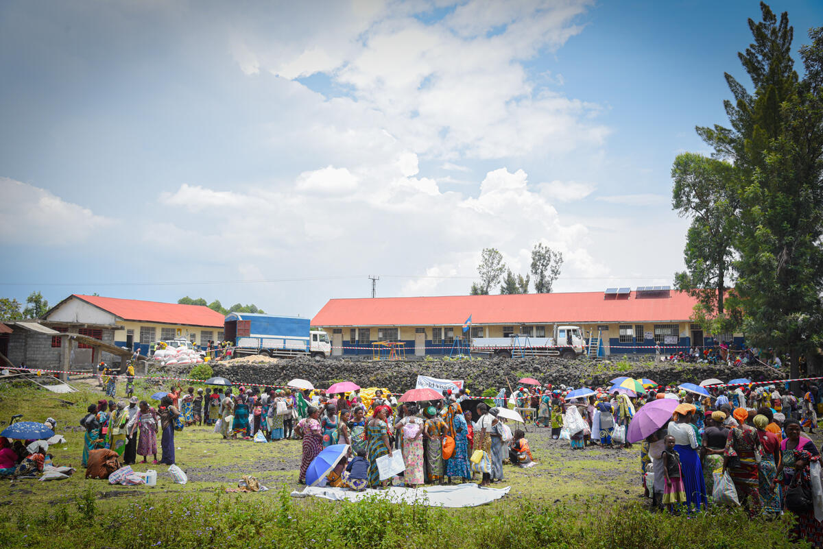 World Vision is helping women and other displaced with the distribution of “empowerment kits