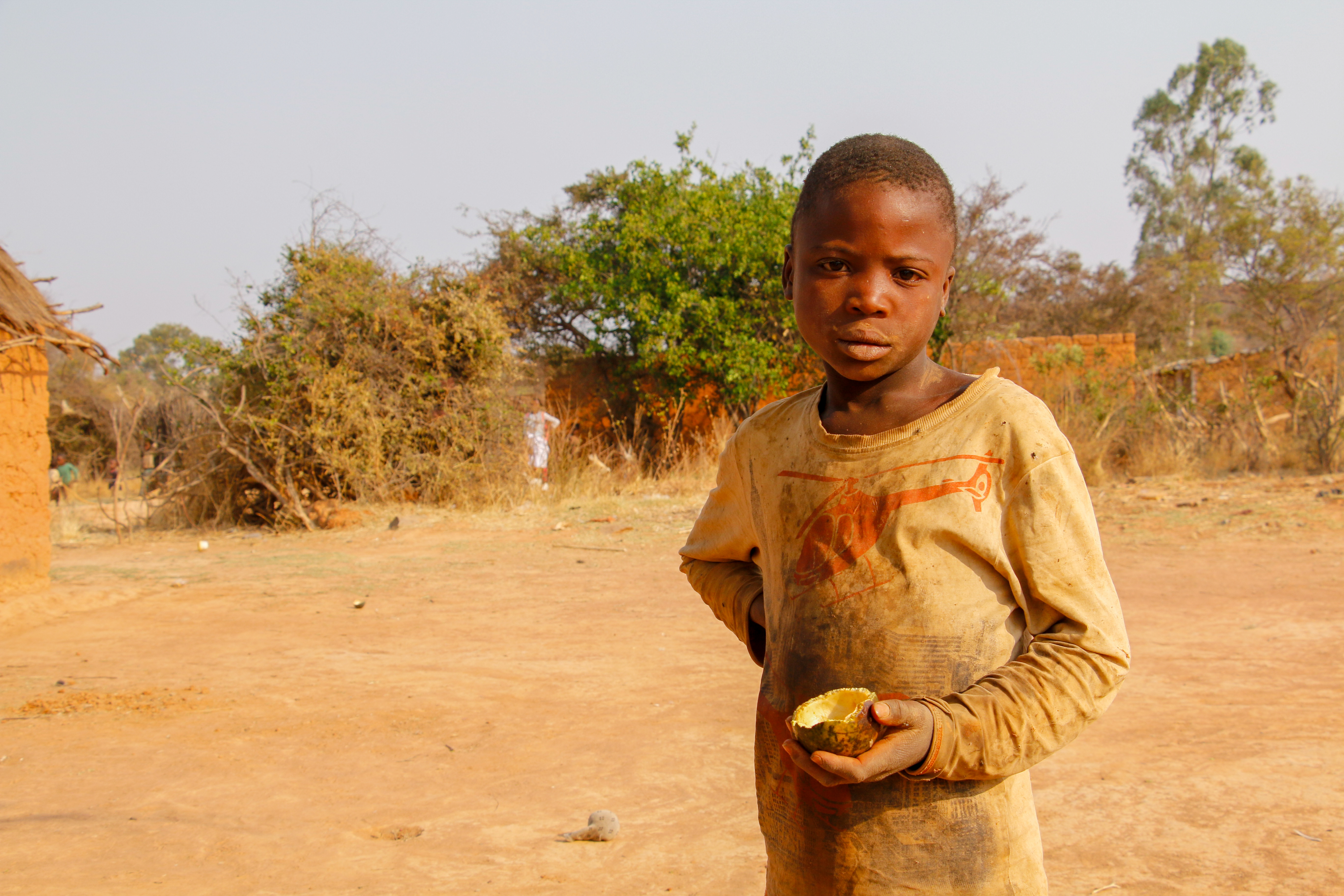 Vladimiro uses to catch wild fruits to help feeding the family