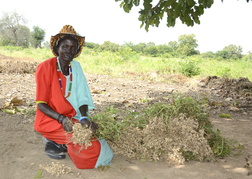 When Akuat lost her husband, she was distraught. Now, she found hope as a farmer and breadwinner.