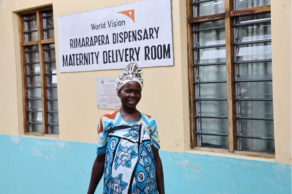 Kanze visits the Rimarapera Dispensary during her routine anti-natal clinic checkup. The dispensary was constructed and equipped by World Vision through the Mother to Mother Initiative