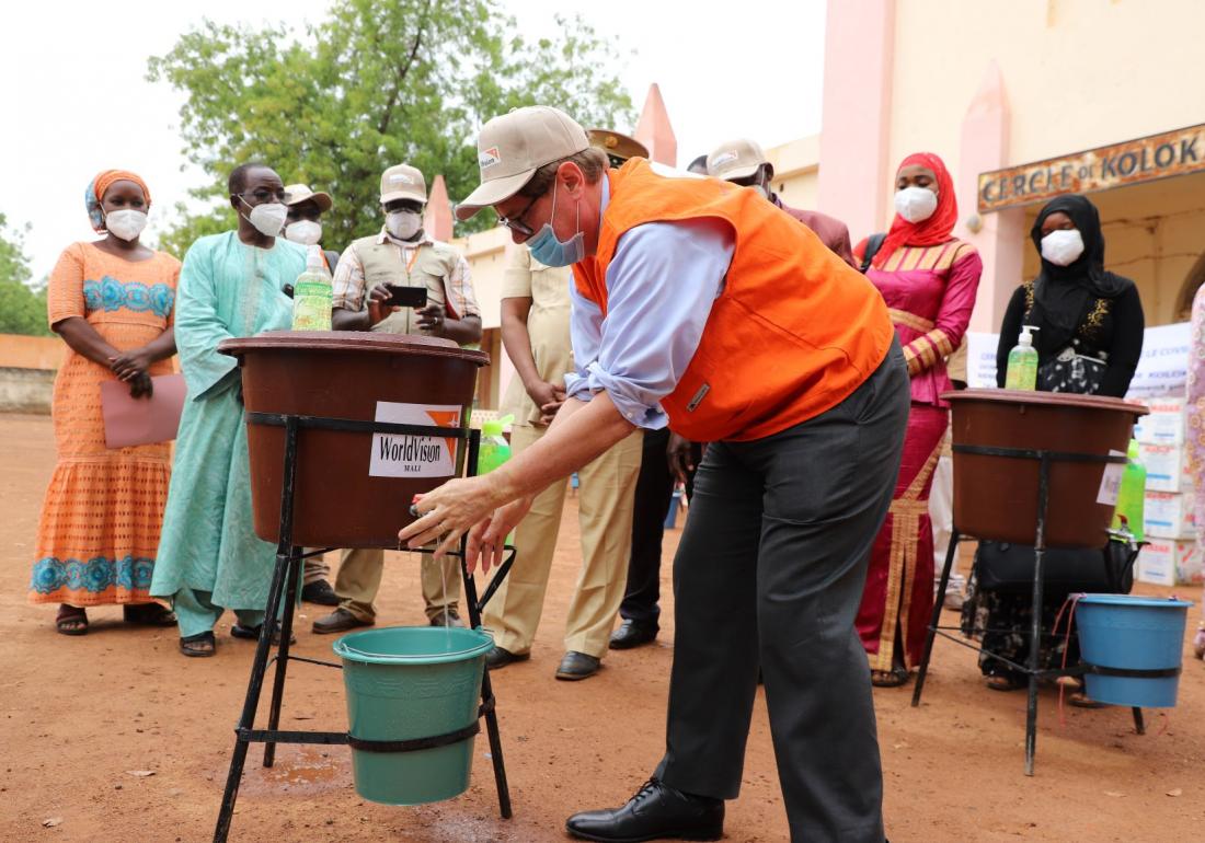 Handwashing facilities have been installed in communities across Mali as a way of preventing the spread of COVID-19. Photo Credit: Maya Assaf-Horstmeier.