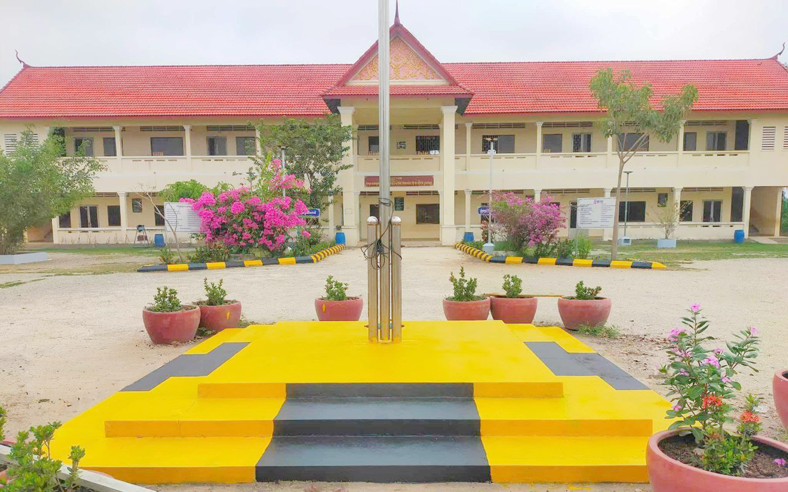 Through the Social Accountability Framework (ISAF), volunteers like Keav Sothea and local leaders are rewriting the future of public services. From cleaner health centers to improved schools and transparent governance, this initiative proves that when communities speak, progress answers.