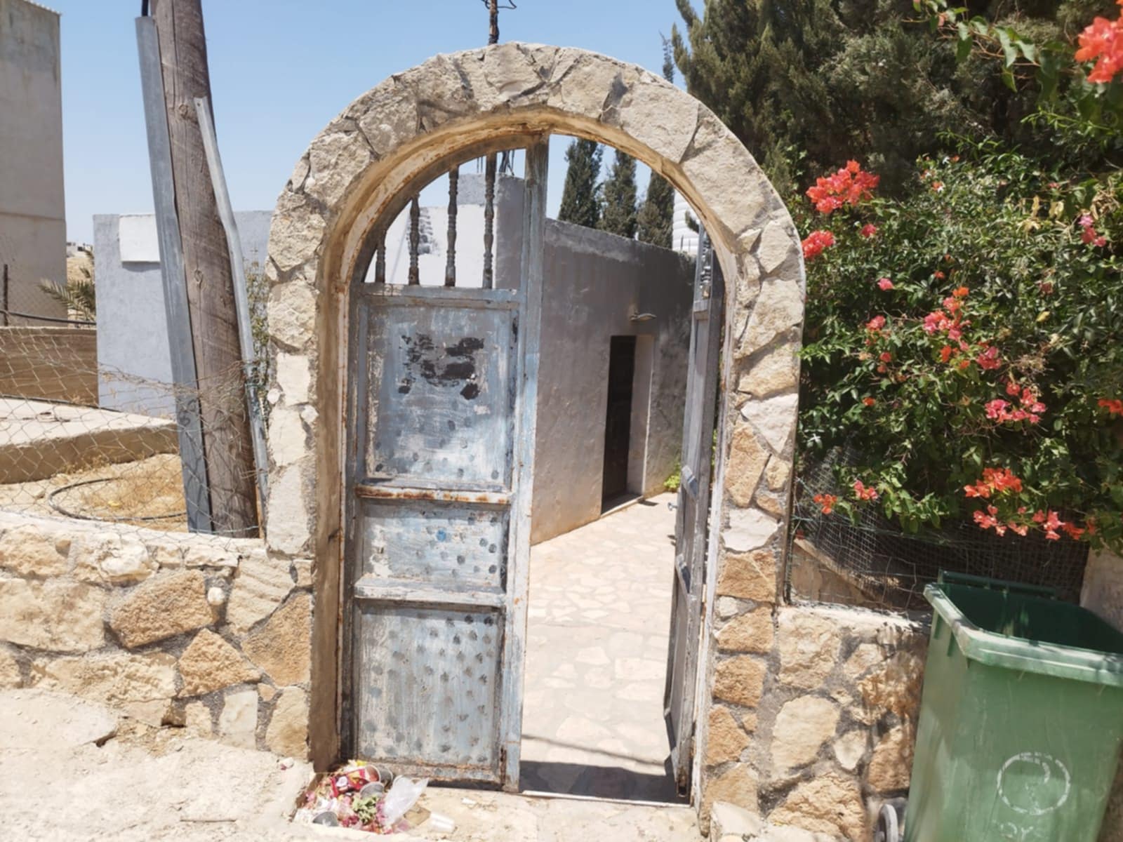 Entrance of the clinic of Umm Lasafa.