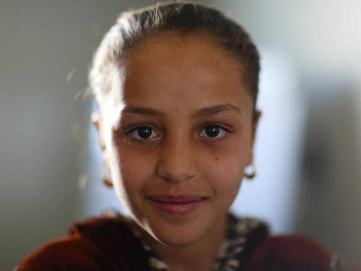 Young girls face from MEER