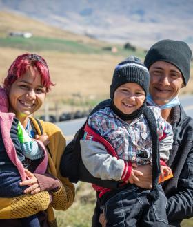 Migrant children travel with their families in very difficult conditions and sometimes without the company of a responsible adult.