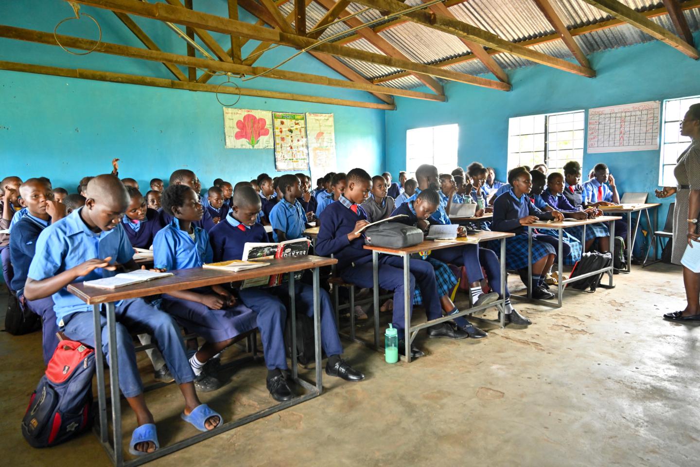 desks