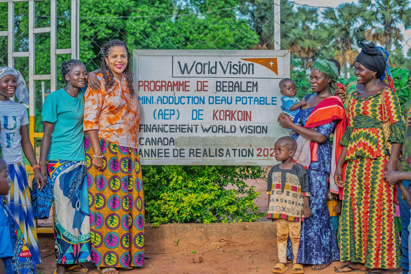 The regional director and the women of Korkoin are heading to the water tower