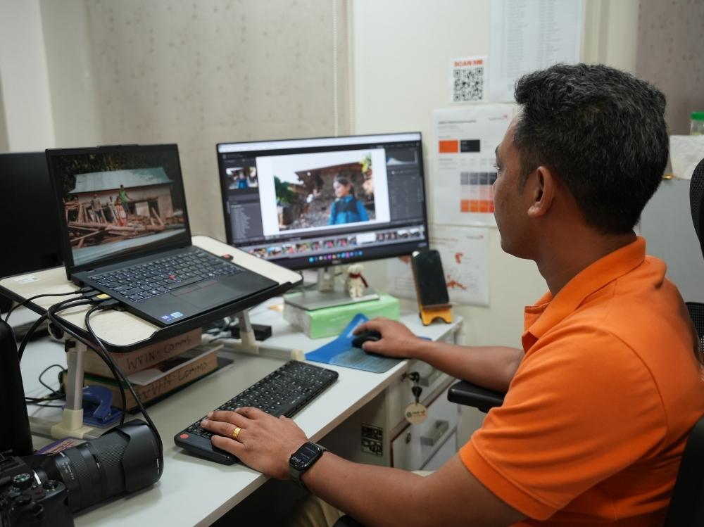 binod at his workstation