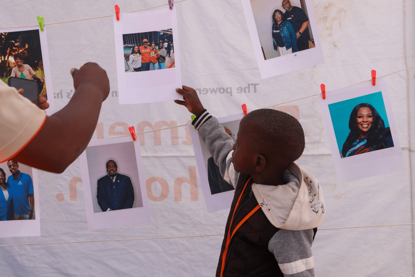 A child chooses her sponsor