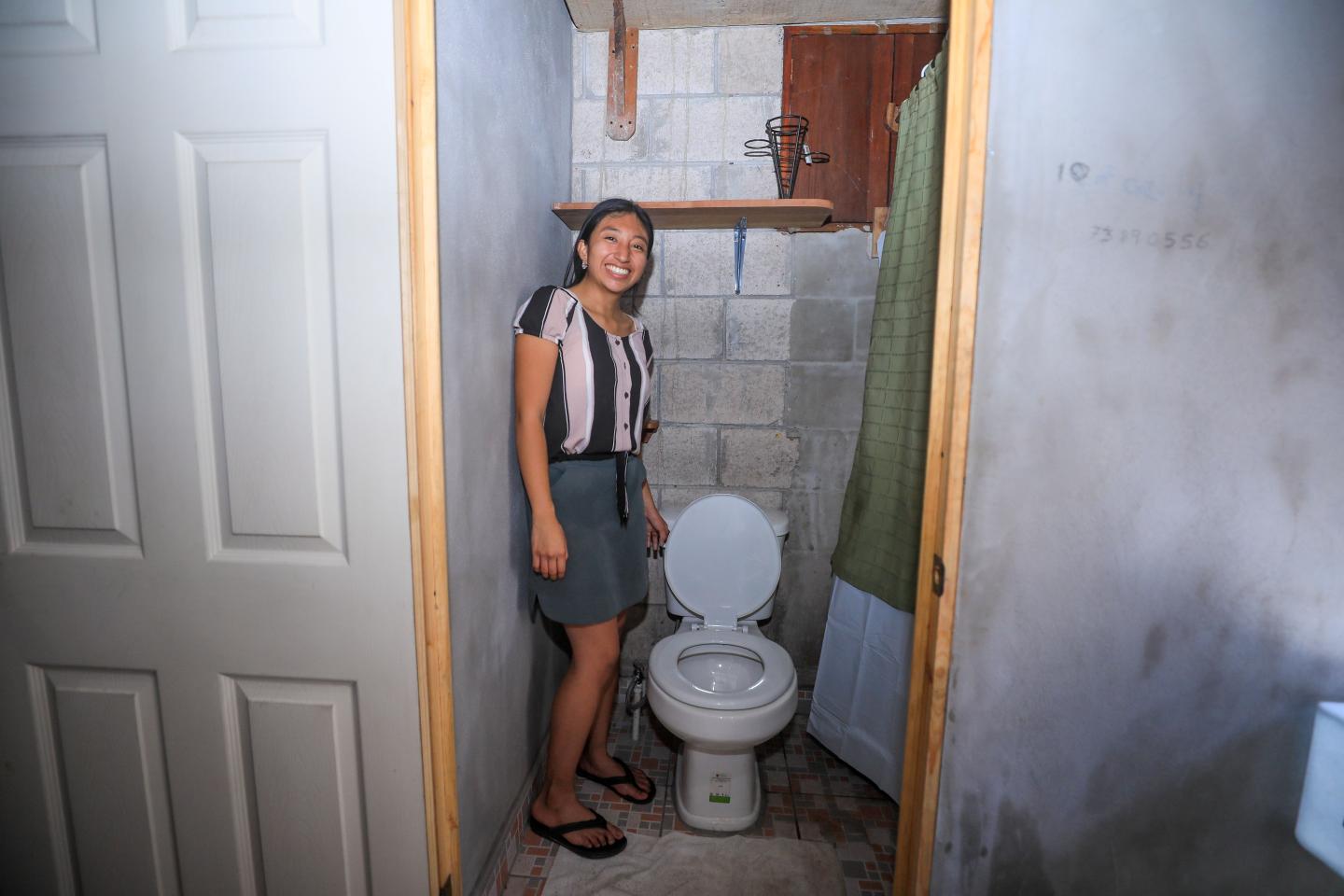 A woman benefiting from the wash programme in El Salvador