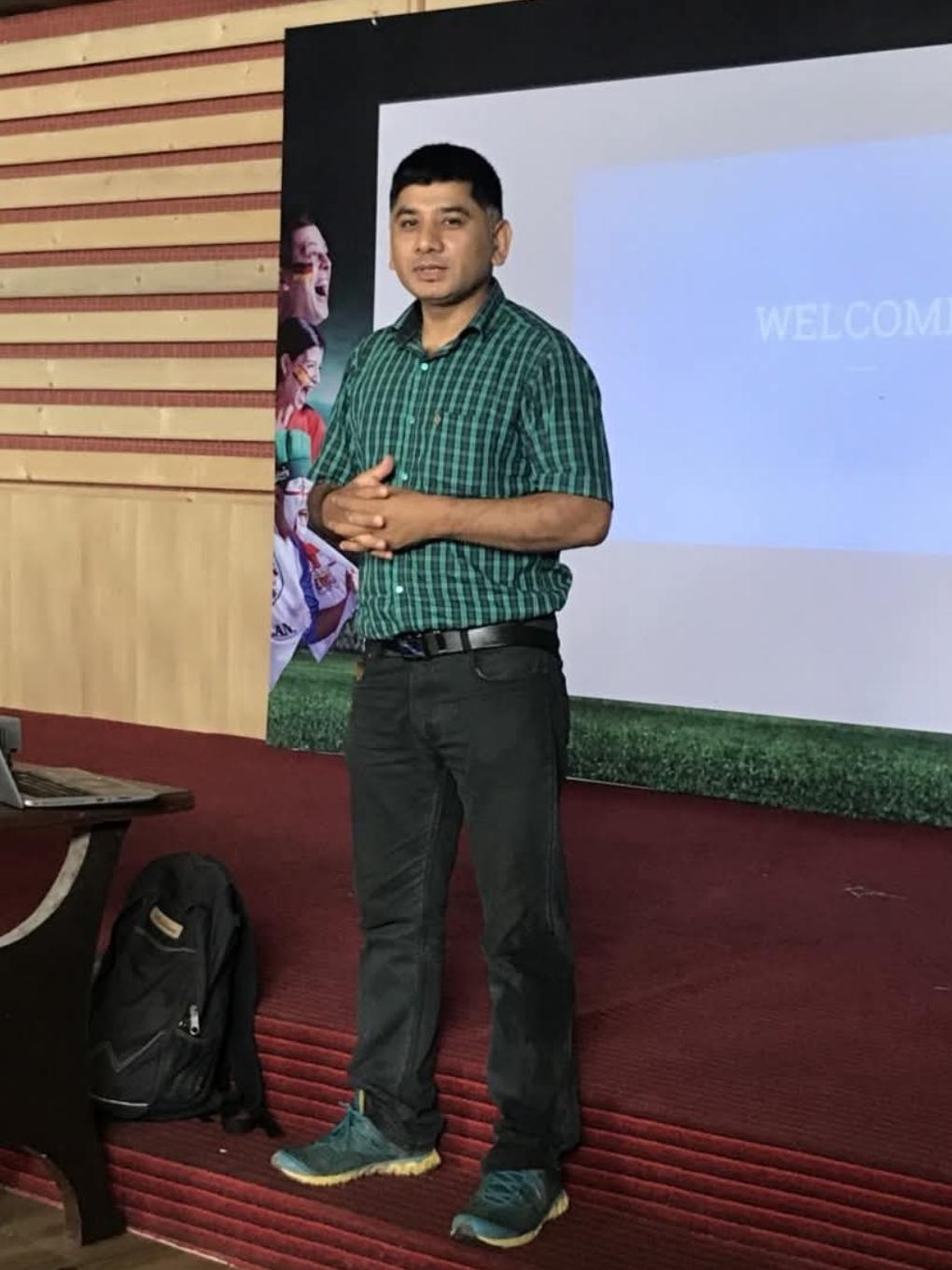 surendra in green shirt