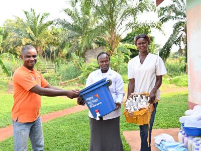 Gemena health center receiving equipment 