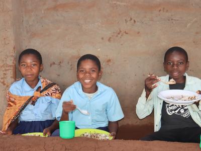 Government supports School Meals in Emergencies in Mozambique
