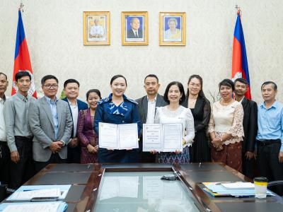Signing Project Agreement MoEYS x WVI-C 