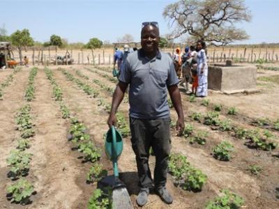 Today, standing proudly in his thriving vegetable garden in Gourel, Tambacounda, his outlook—and his life—have changed completely.